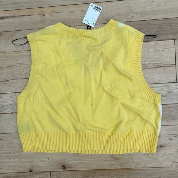 NWT H&M Yellow and White Jacquard-knit Sweater Vest Size XL - Picture 4 of 4